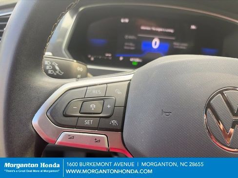 Used 2023 Volkswagen Tiguan SE FWD image 13