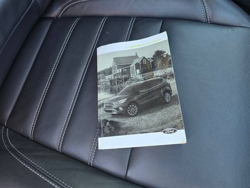 Used 2019 Ford Escape Titanium FWD image 29