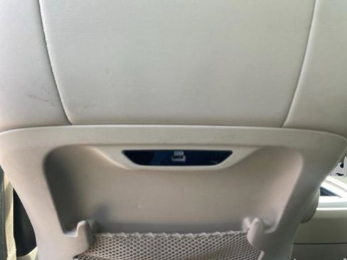 Used 2020 Chrysler Pacifica Limited image 36