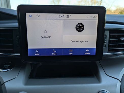 Used 2023 Ford Explorer XLT w/ Equipment Group 202A AWD/4WD image 19