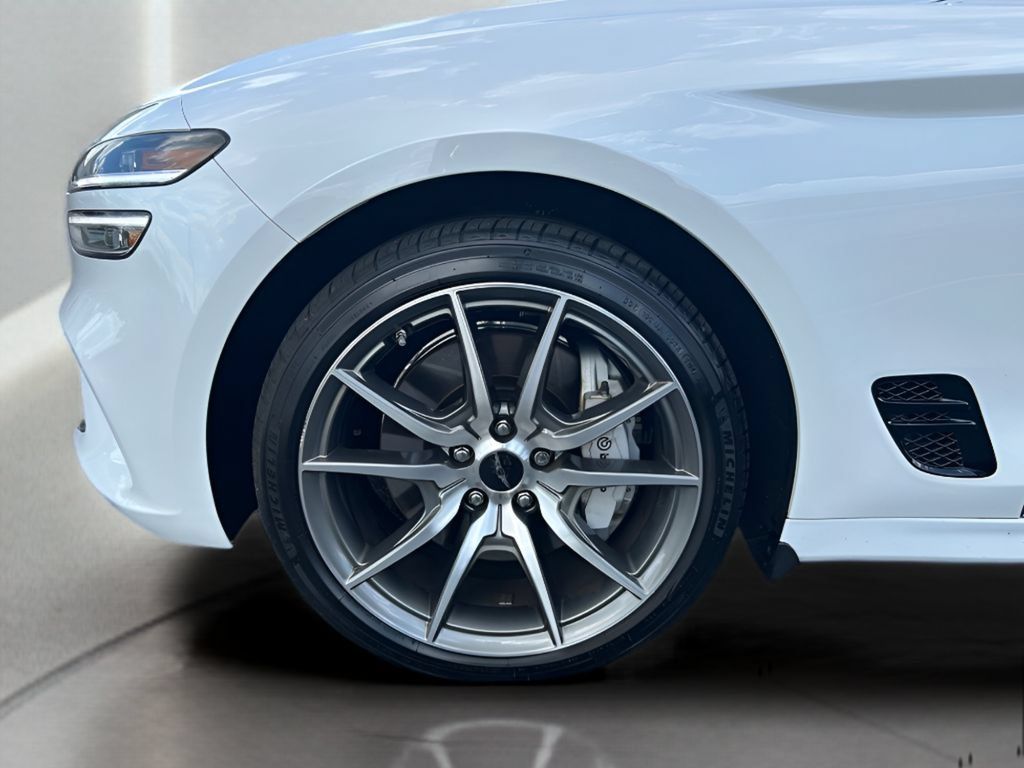 Used 2026 Genesis G70 2.5T RWD image 26