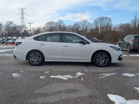 Used 2023 Subaru Legacy Sport image 6