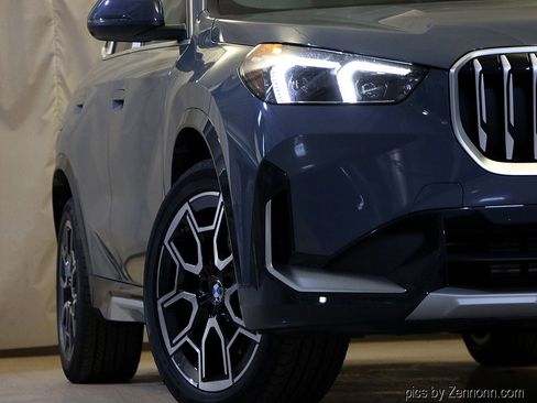 New 2026 BMW X1 xDrive28i w/ Technology Package image 4