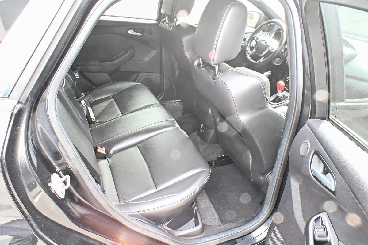 Used 2014 Ford Focus ST w/ Equipment Group 202A FWD image 10