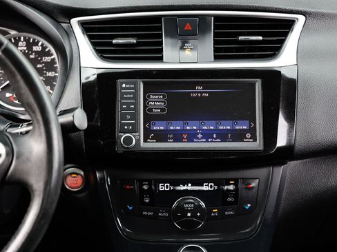 Used 2019 Nissan Sentra SV image 33