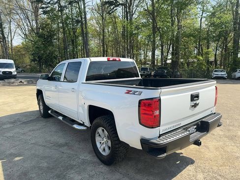 Used 2018 Chevrolet Silverado 1500 LT w/ All Star Edition image 6