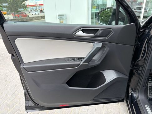 Certified 2020 Volkswagen Tiguan SE R-Line AWD/4WD image 12