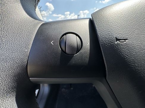 Used 2021 Tesla Model 3 Long Range AWD/4WD image 19