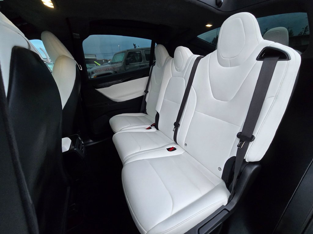 Used 2020 Tesla Model X Long Range AWD/4WD image 18