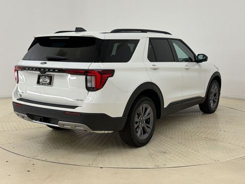 New 2026 Ford Explorer Active w/ Active Comfort Package AWD/4WD image 9