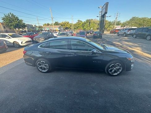 Used 2023 Chevrolet Malibu LT FWD image 11