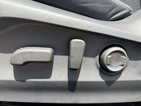 Certified 2025 Subaru Outback Premium AWD/4WD image 19