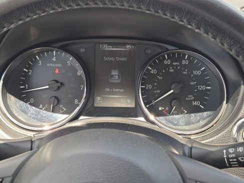 Used 2017 Nissan Rogue SV FWD image 11