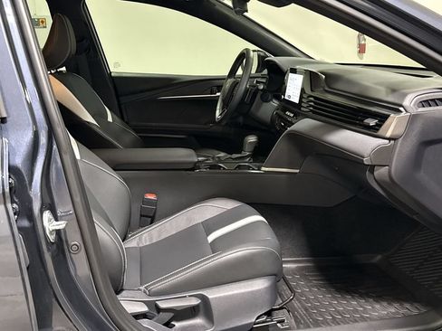 Used 2026 Toyota Camry SE FWD image 21