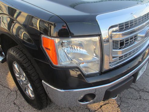 Used 2013 Ford F150 XLT w/ XLT Chrome Pkg image 9