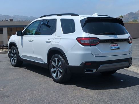 Certified 2023 Honda Pilot Elite image 8