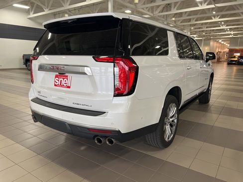 Used 2023 GMC Yukon XL Denali w/ Denali Reserve Package AWD/4WD image 5