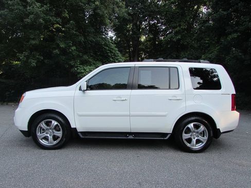 Used 2015 Honda Pilot EX-L image 2