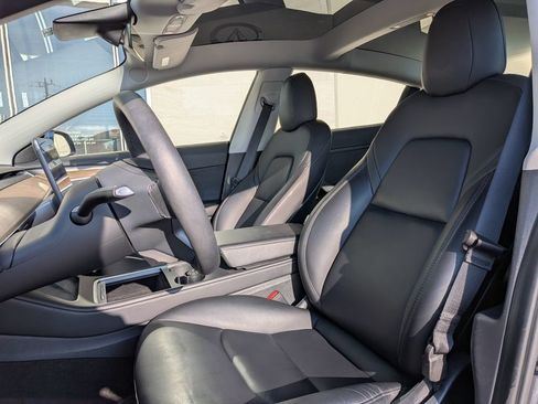 Used 2022 Tesla Model 3 Long Range AWD/4WD image 9