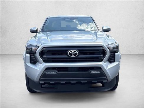 Certified 2024 Toyota Tacoma SR5 AWD/4WD image 2