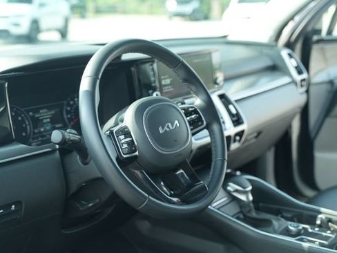 Used 2023 Kia Sorento S FWD image 26