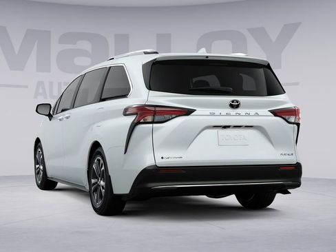 New 2026 Toyota Sienna Platinum image 7