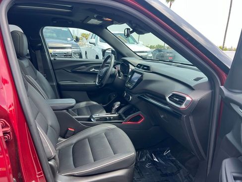 Used 2023 Chevrolet TrailBlazer RS w/ Sun and Liftgate Package FWD image 14