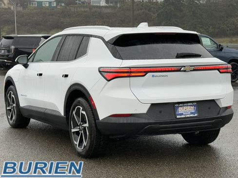 New 2026 Chevrolet Equinox EV LT image 3