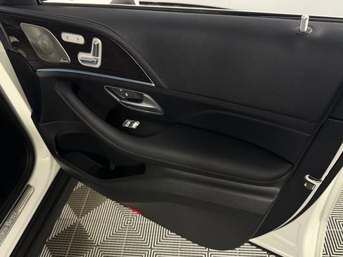 Used 2022 Mercedes-Benz GLS 450 4MATIC image 28