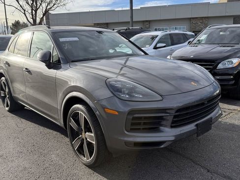 Used 2021 Porsche Cayenne image 1