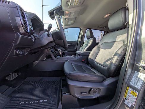 Used 2025 Ford Ranger Lariat w/ FX4 Off-Road Package image 25