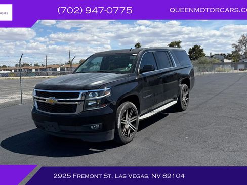 Used 2015 Chevrolet Suburban LT w/ Luxury Package RWD image 1