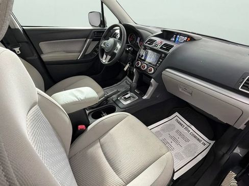 Used 2017 Subaru Forester 2.5i Premium w/ All-Weather Package AWD/4WD image 27