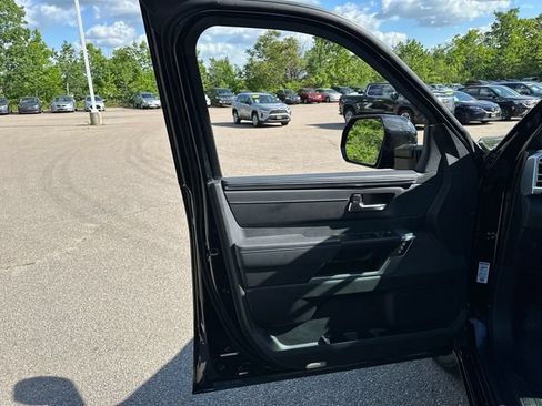 Certified 2025 Toyota Tundra Platinum AWD/4WD image 28