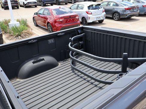 Used 2024 Toyota Tundra Platinum AWD/4WD image 15