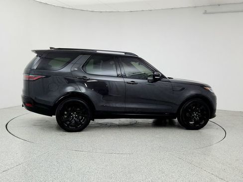 Certified 2022 Land Rover Discovery HSE R-Dynamic image 4