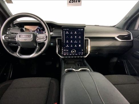 Used 2025 GMC Acadia Elevation FWD image 15