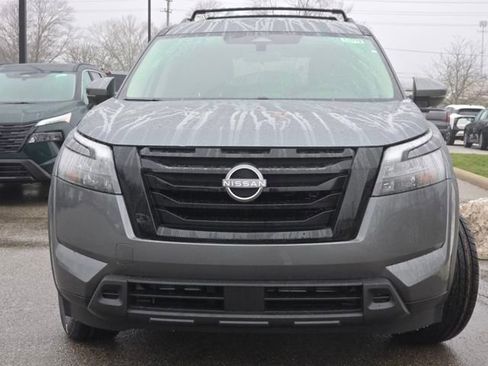 New 2025 Nissan Pathfinder SV w/ SV Premium Package image 19