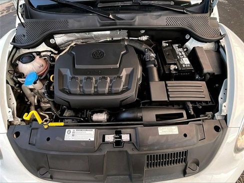 Used 2019 Volkswagen Beetle 2.0T S image 10