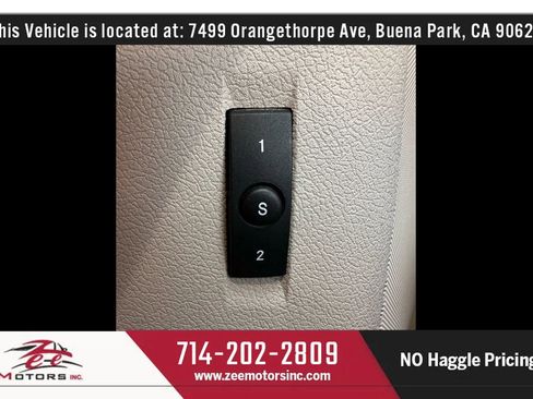 Used 2005 Chrysler 300 SRT8 w/ SRT Option Group II image 27