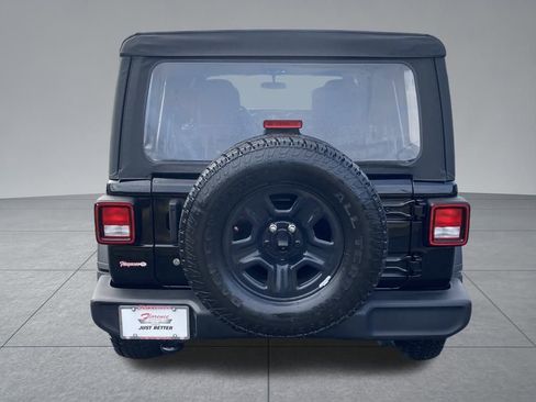 Used 2021 Jeep Wrangler Unlimited Sport image 12