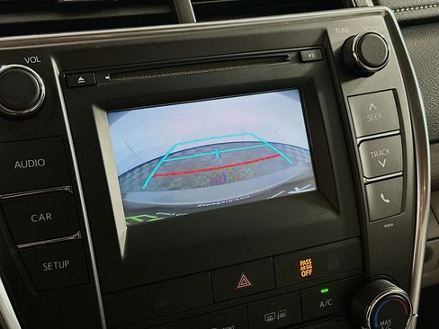 Used 2016 Toyota Camry LE FWD image 21