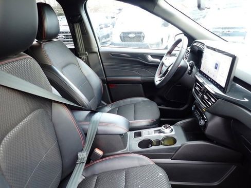 Used 2024 Ford Escape ST-Line w/ Tech Pack #1 image 10