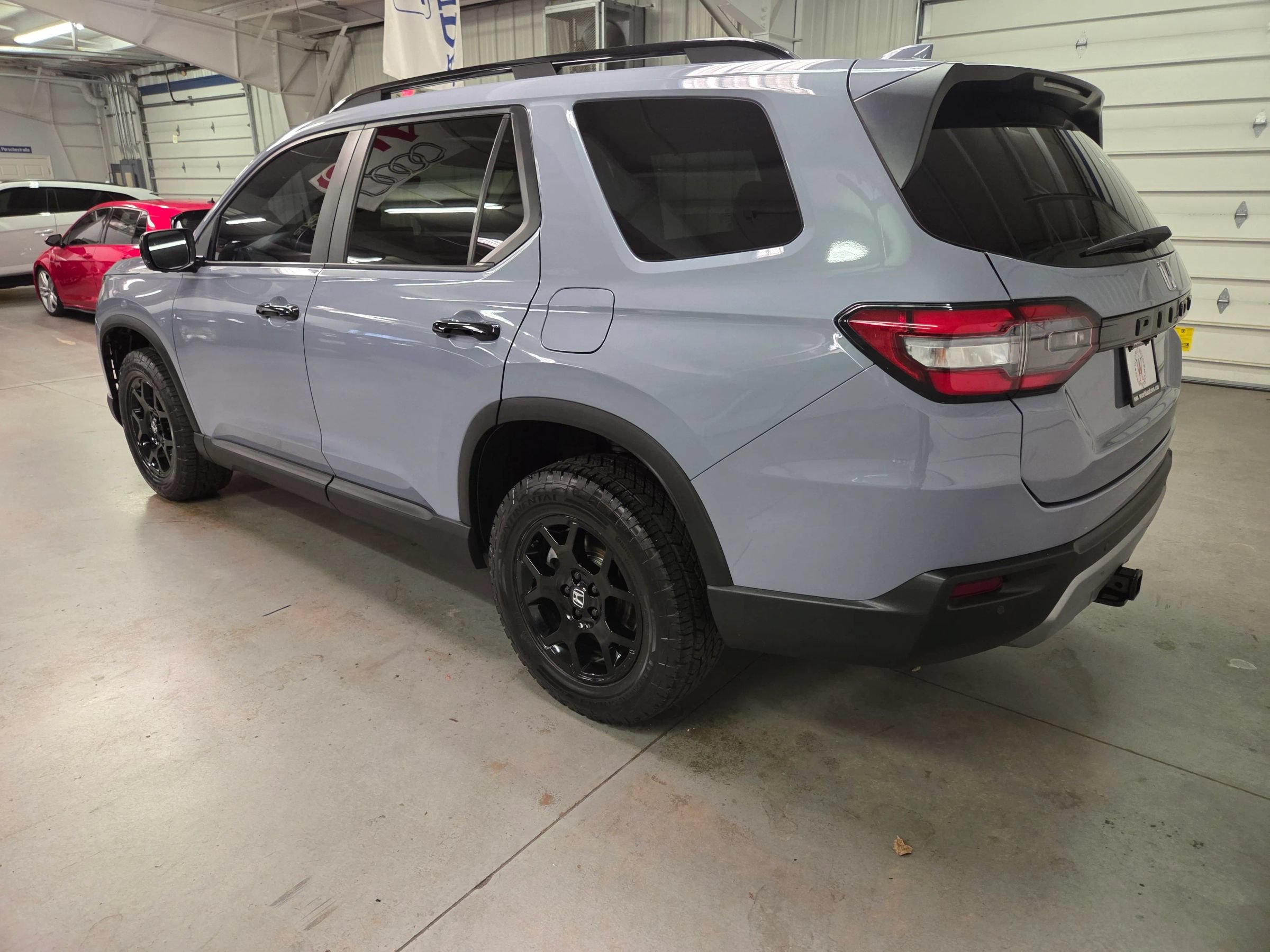 Used 2024 Honda Pilot TrailSport image 4