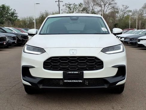 New 2026 Honda HR-V LX image 2