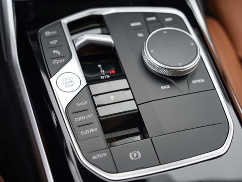 Used 2024 BMW M240i M240i Coupe RWD image 17