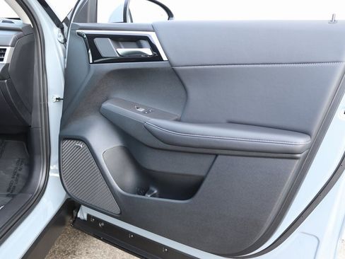 New 2026 Mitsubishi Outlander SE image 37