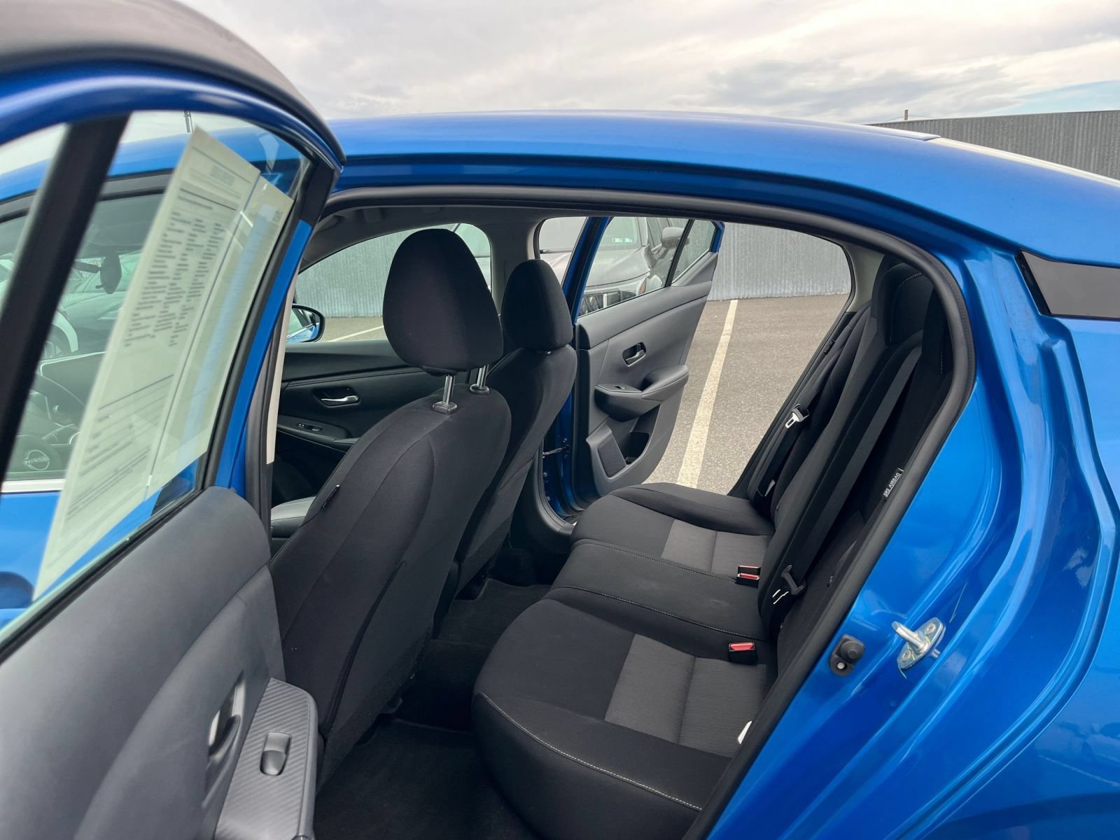 Used 2025 Nissan Sentra SV FWD image 24