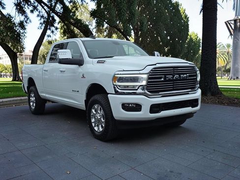 Used 2024 RAM 2500 Laramie AWD/4WD image 4