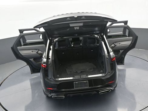 Used 2024 Land Rover Range Rover Sport Dynamic SE image 69